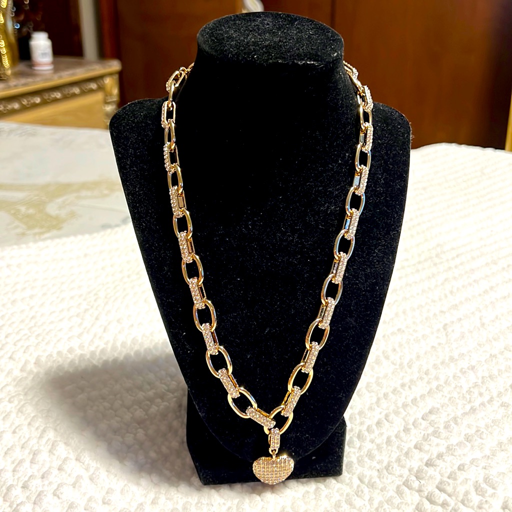 Gold Heart Pendant Chain